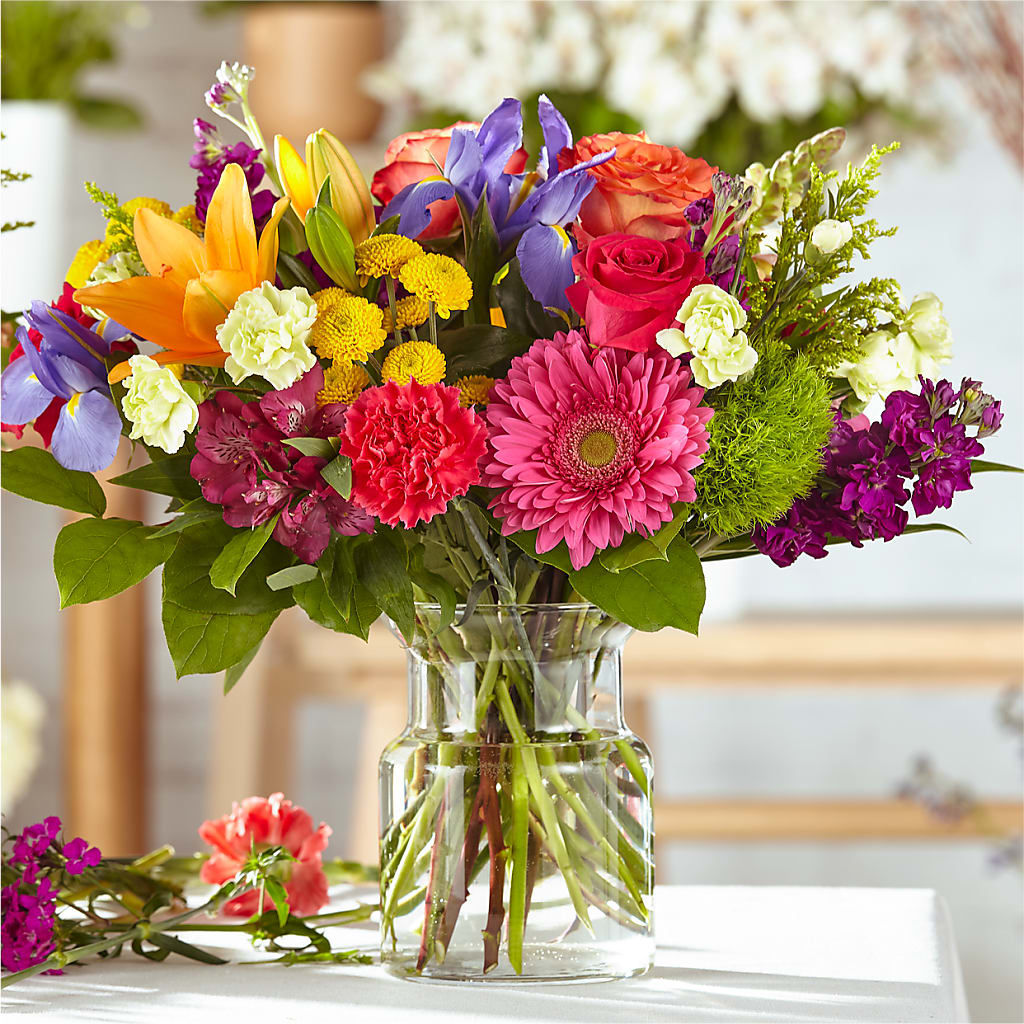Bold & Bright – A Florist Original – HOLLOW TREE GIFTS & FLORAL LLC, Cascade IA