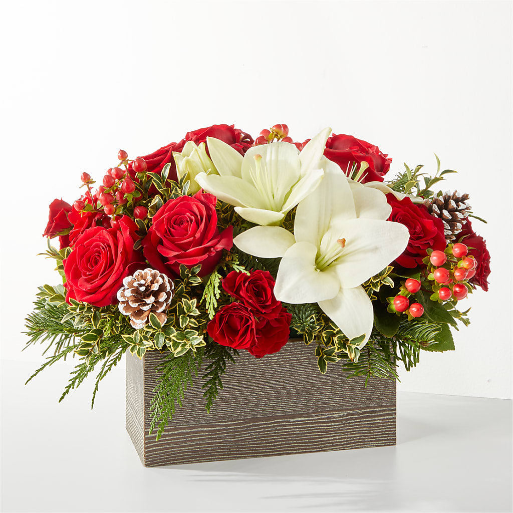 Snowy Wonderland Bouquet – HOLLOW TREE GIFTS & FLORAL LLC, Cascade IA