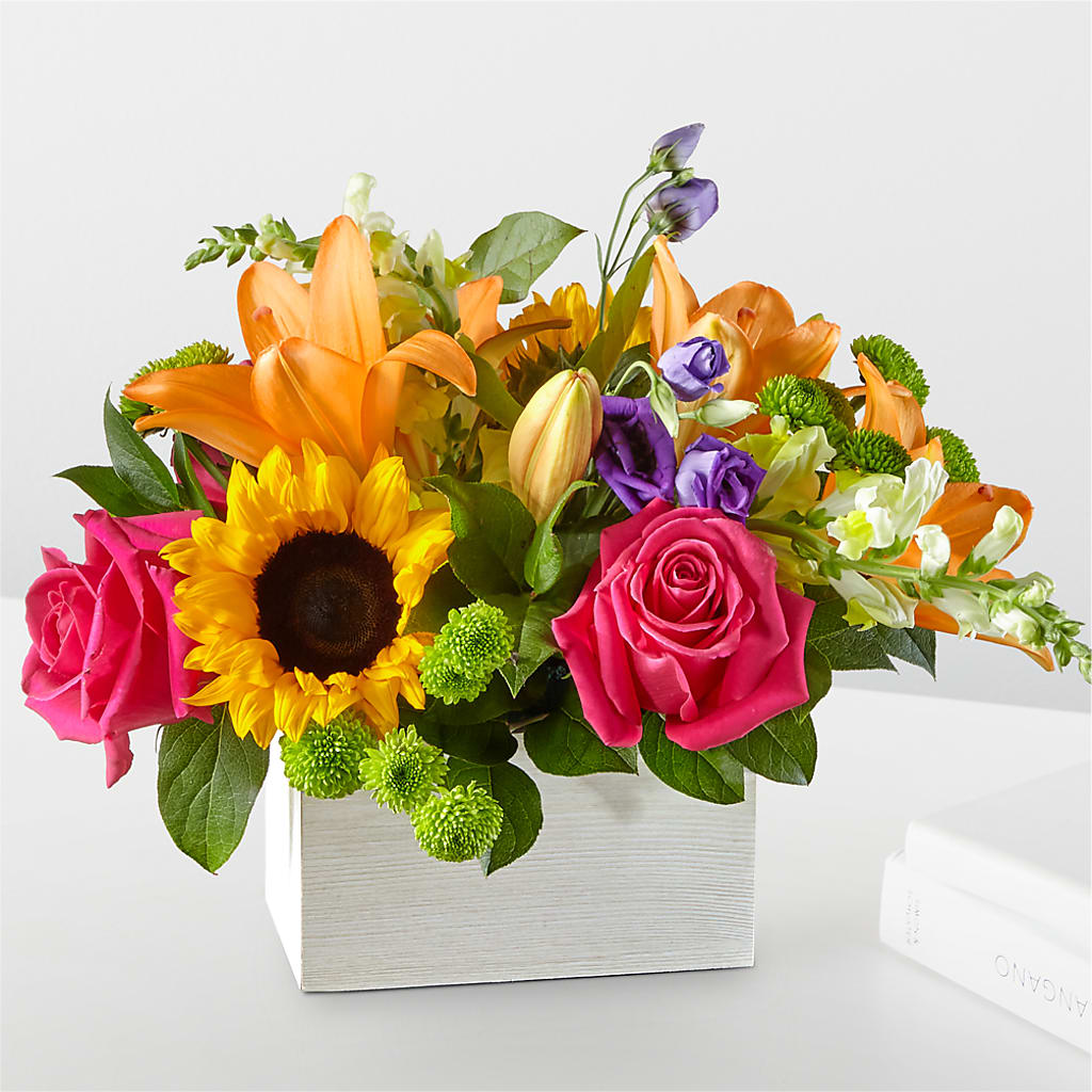 Best Day Box Bouquet – HOLLOW TREE GIFTS & FLORAL LLC, Cascade IA