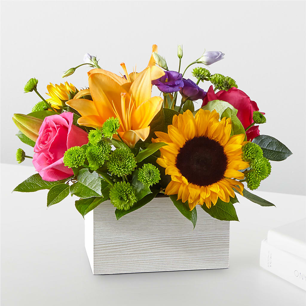 Best Day Box Bouquet – HOLLOW TREE GIFTS & FLORAL LLC, Cascade IA