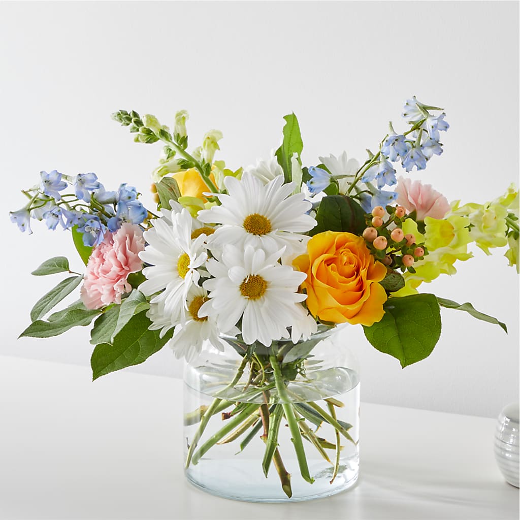 Sun Salutation Bouquet – HOLLOW TREE GIFTS & FLORAL LLC, Cascade IA
