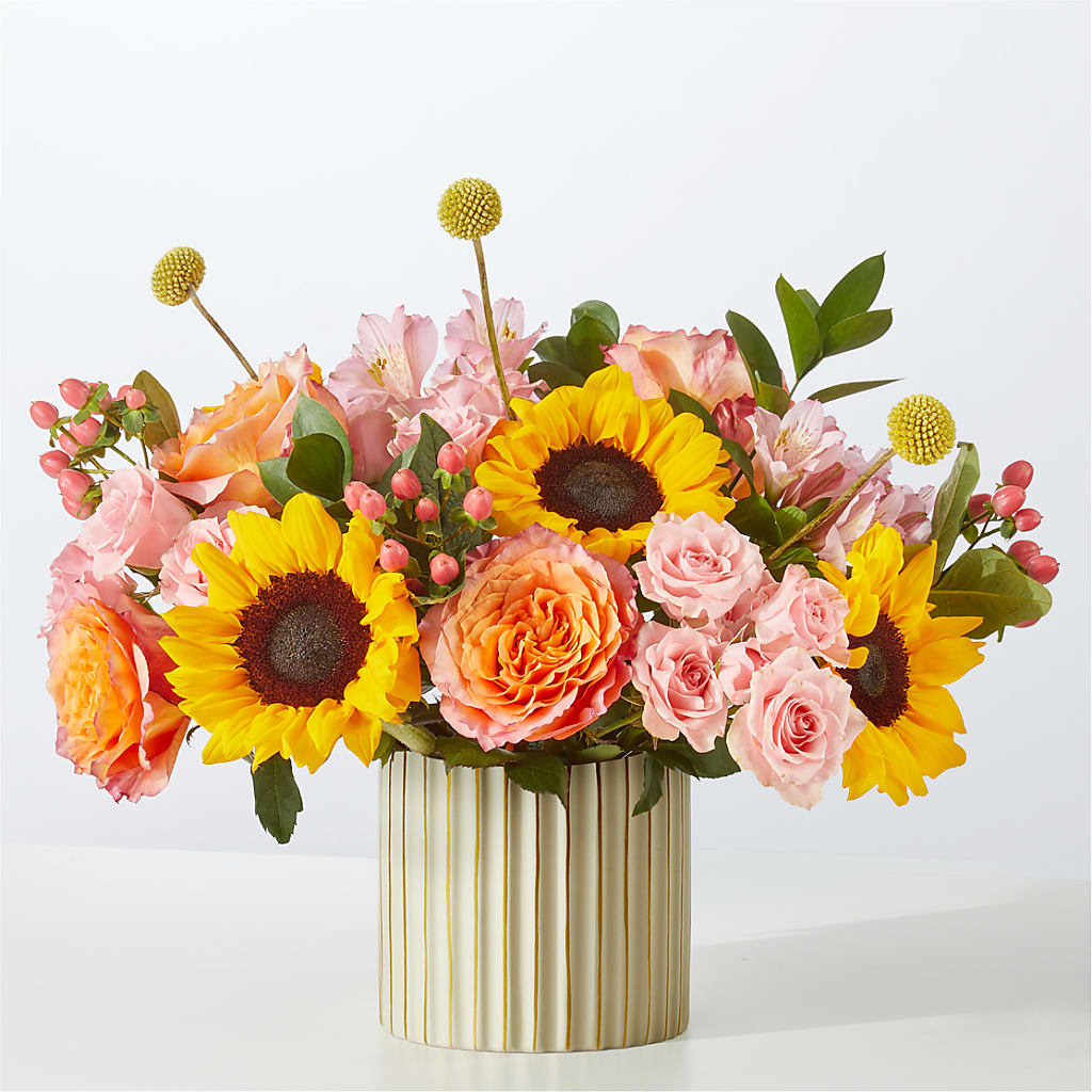 Sun's Out Bouquet – HOLLOW TREE GIFTS & FLORAL LLC, Cascade IA