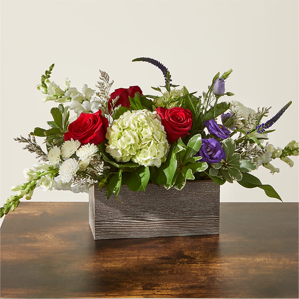 Sweet Magnolia Bouquet – HOLLOW TREE GIFTS & FLORAL LLC, Cascade IA