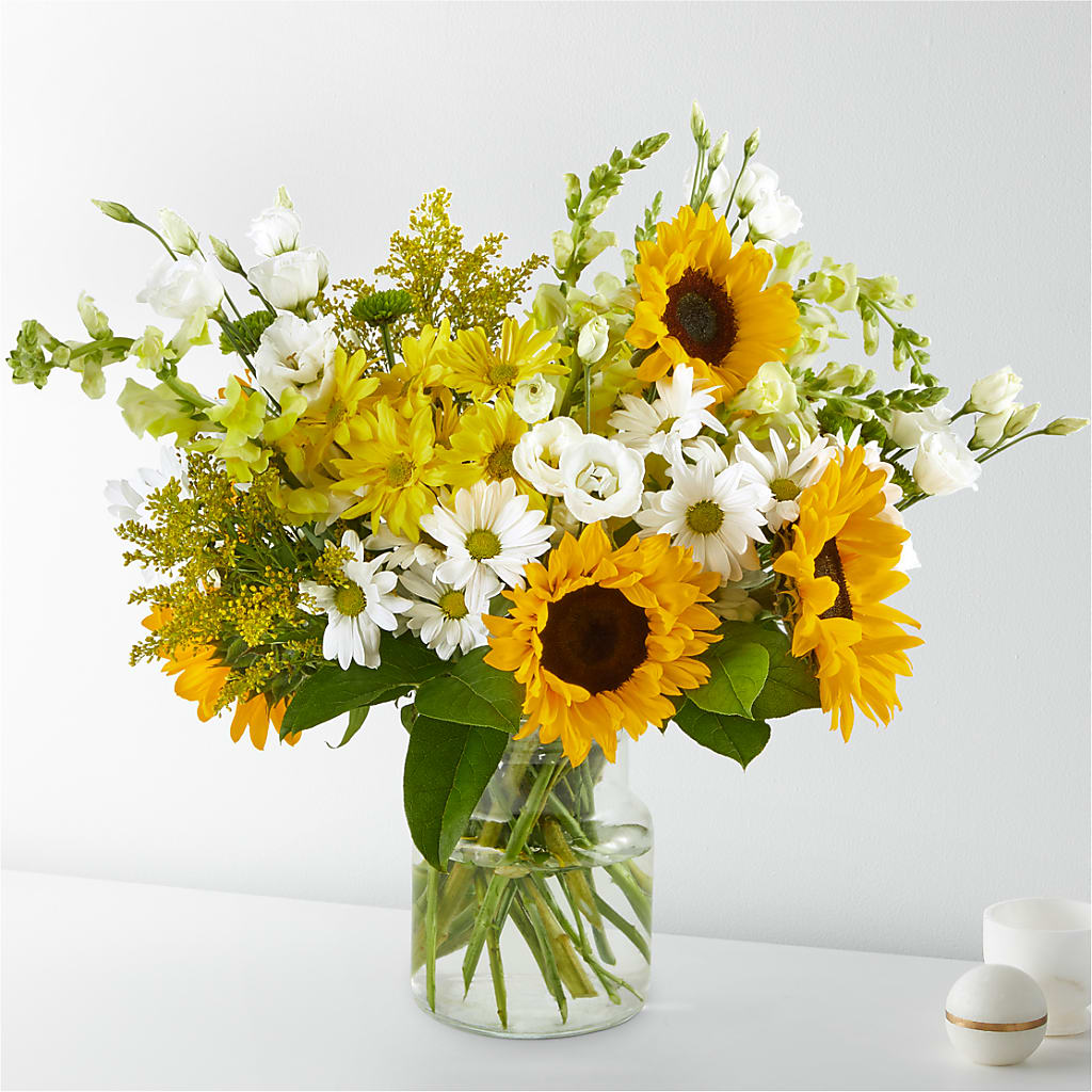 Hello Sunshine Bouquet – HOLLOW TREE GIFTS & FLORAL LLC, Cascade IA