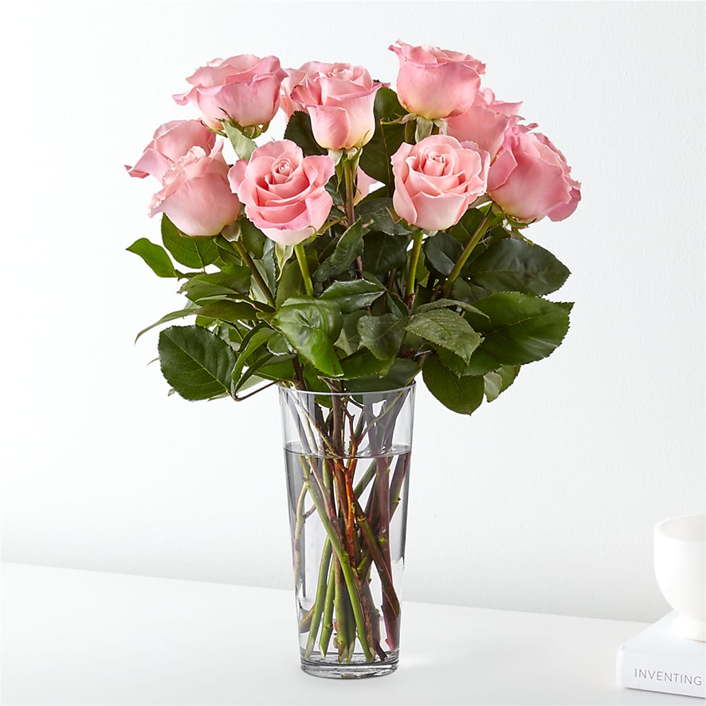 Long Stem Pink Rose Bouquet – HOLLOW TREE GIFTS & FLORAL LLC, Cascade IA