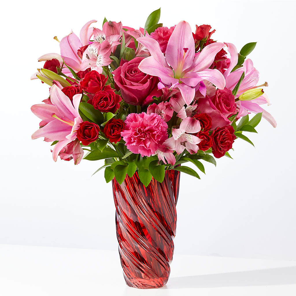 In Love Bouquet with Luxe Swirl Vase – HOLLOW TREE GIFTS & FLORAL LLC, Cascade IA