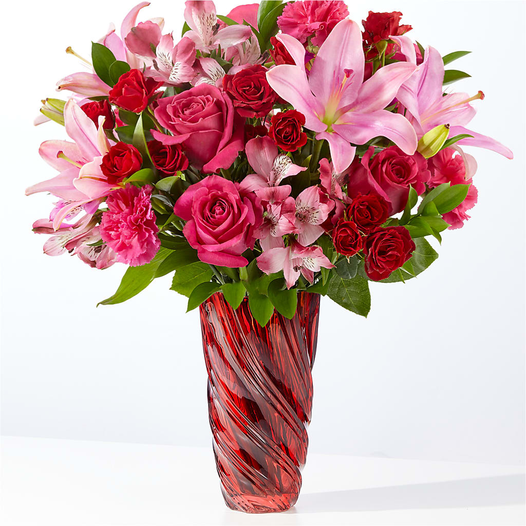 In Love Bouquet with Luxe Swirl Vase – HOLLOW TREE GIFTS & FLORAL LLC, Cascade IA