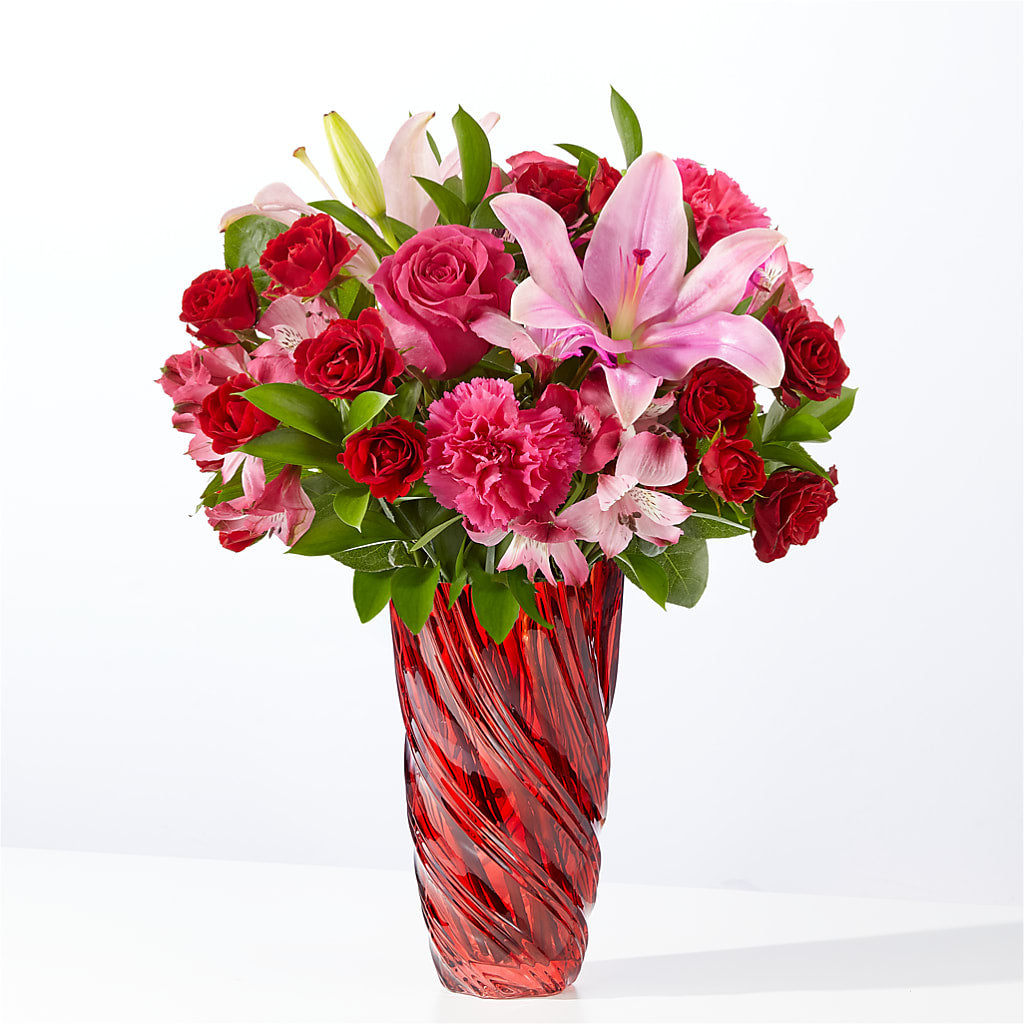 In Love Bouquet with Luxe Swirl Vase – HOLLOW TREE GIFTS & FLORAL LLC, Cascade IA