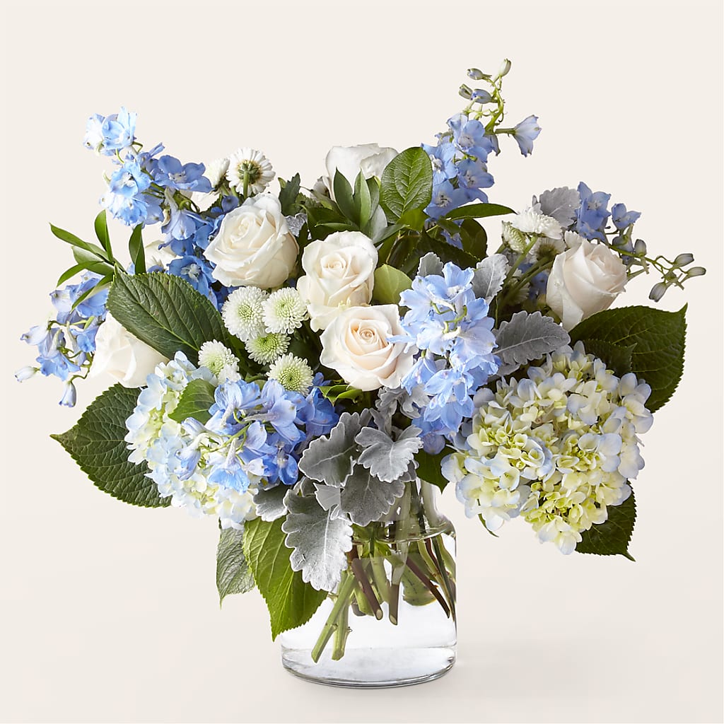 Clear Skies Bouquet – HOLLOW TREE GIFTS & FLORAL LLC, Cascade IA