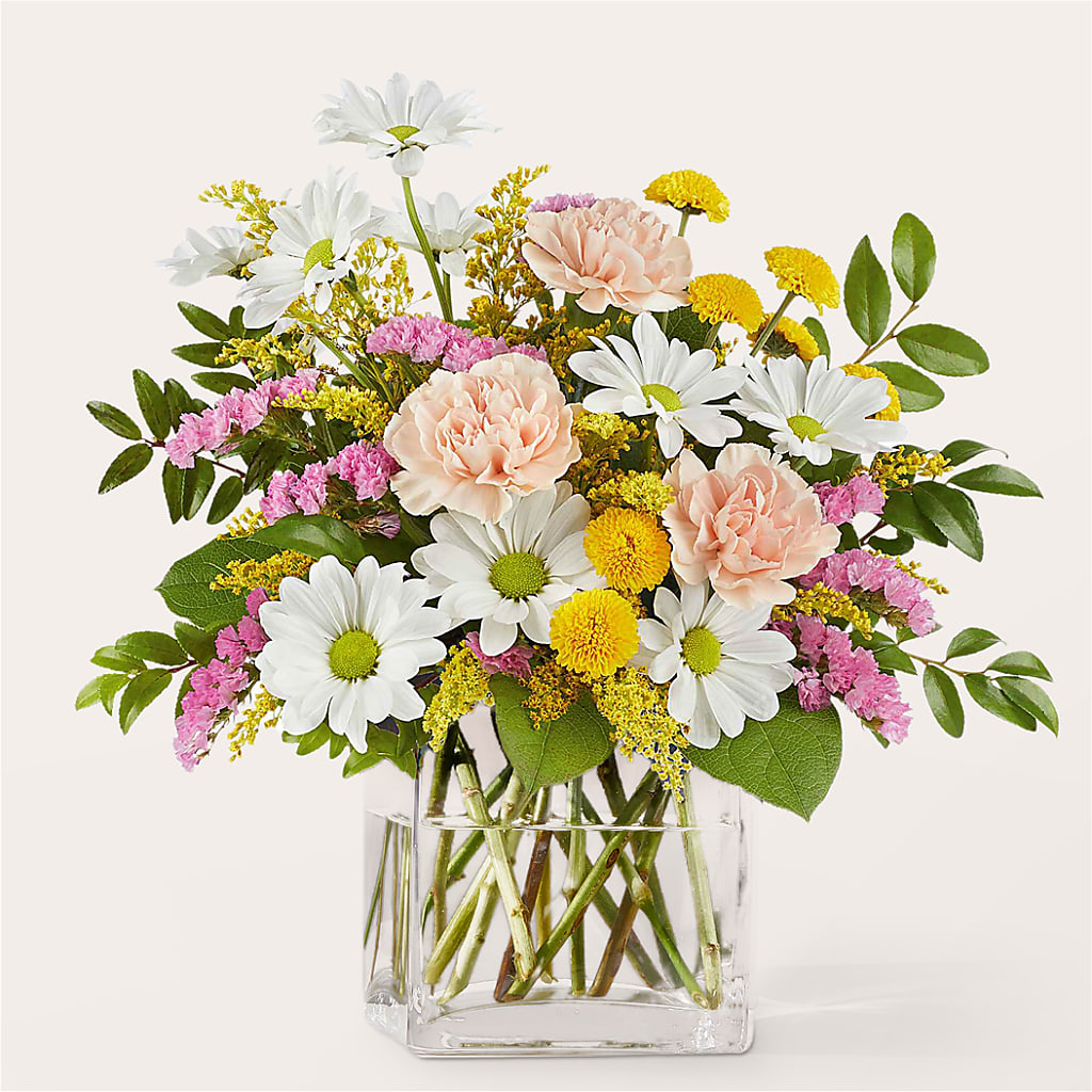 Country Cottage Bouquet – HOLLOW TREE GIFTS & FLORAL LLC, Cascade IA