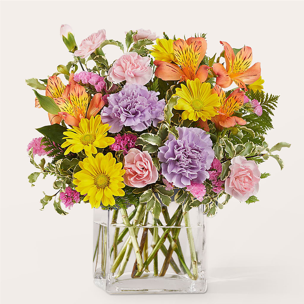 Shades of Happiness Bouquet – HOLLOW TREE GIFTS & FLORAL LLC, Cascade IA