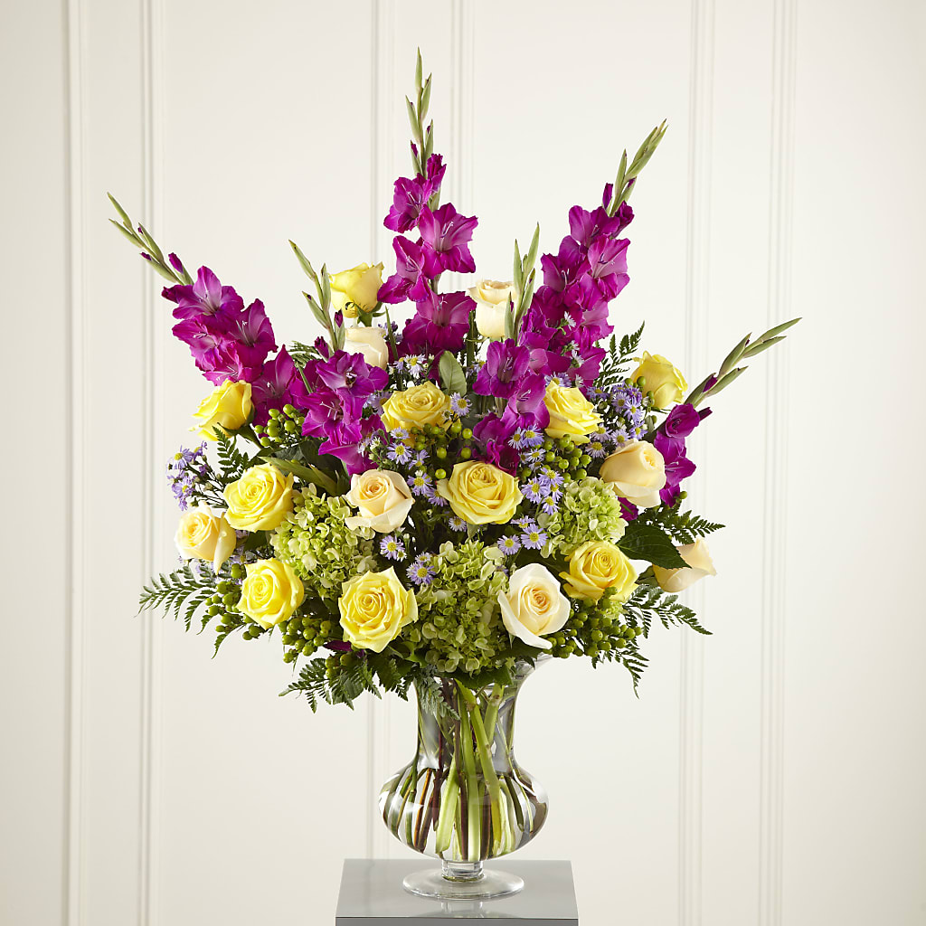 Loveliness Arrangement – HOLLOW TREE GIFTS & FLORAL LLC, Cascade IA