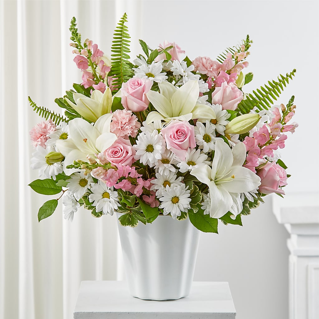 Soft Touch Tabletop Basket – HOLLOW TREE GIFTS & FLORAL LLC, Cascade IA