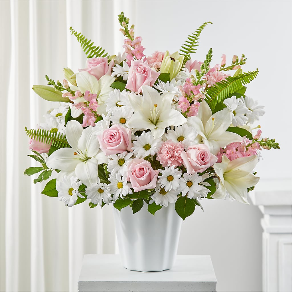 Soft Touch Tabletop Basket – HOLLOW TREE GIFTS & FLORAL LLC, Cascade IA