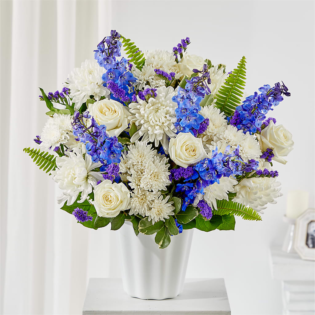 Hold Dear Tabletop Basket – HOLLOW TREE GIFTS & FLORAL LLC, Cascade IA