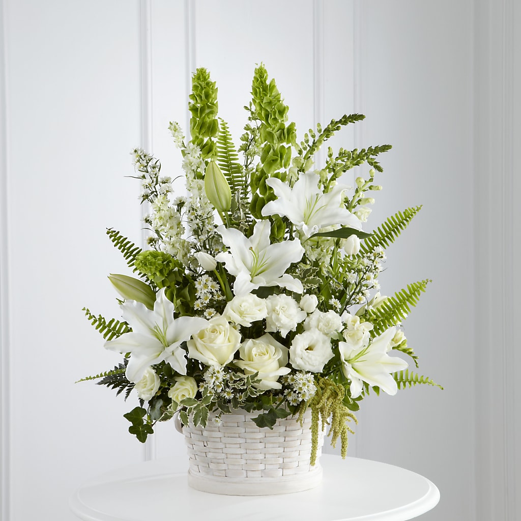 In Our Thoughts Arrangement – HOLLOW TREE GIFTS & FLORAL LLC, Cascade IA