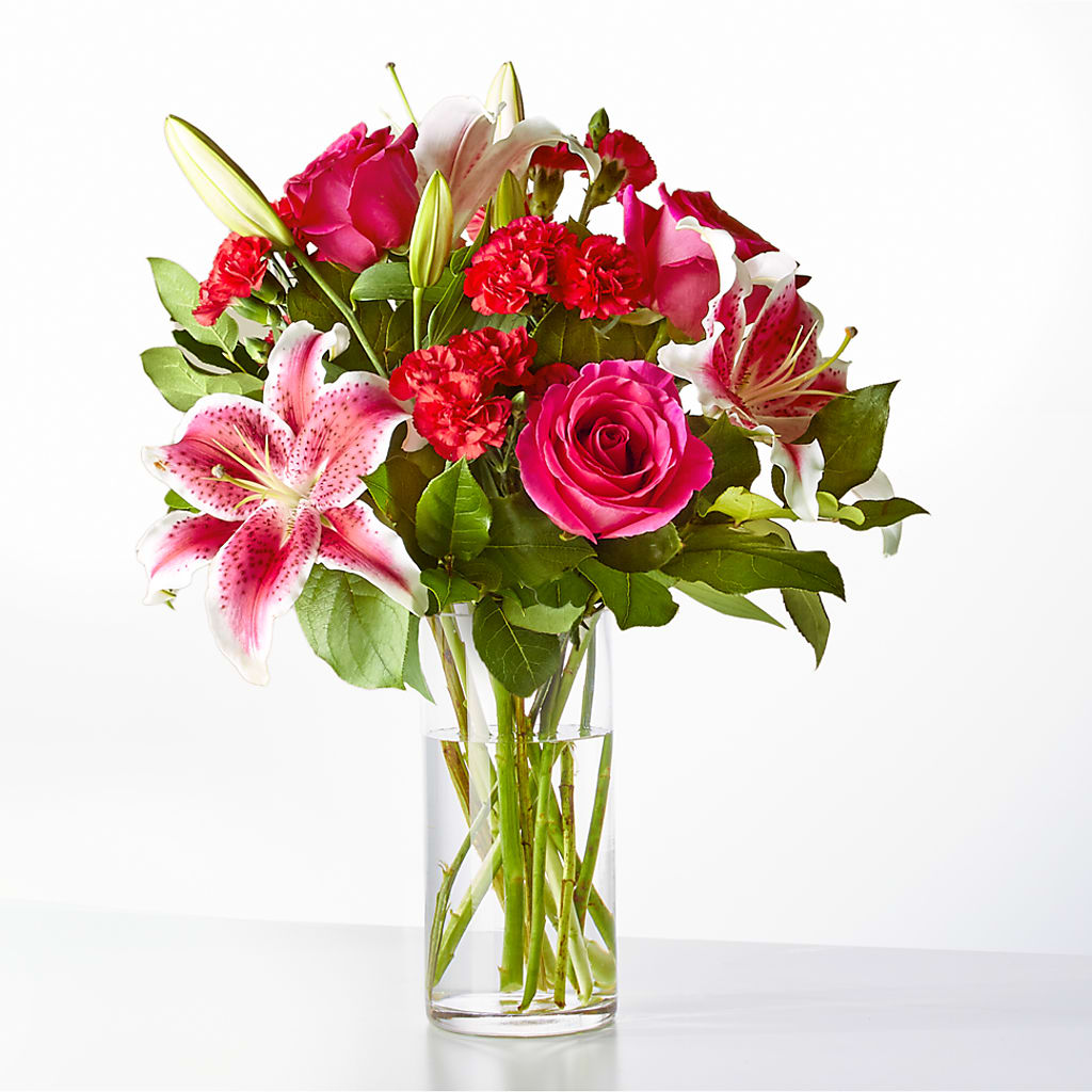 Love at First Sight Bouquet – HOLLOW TREE GIFTS & FLORAL LLC, Cascade IA