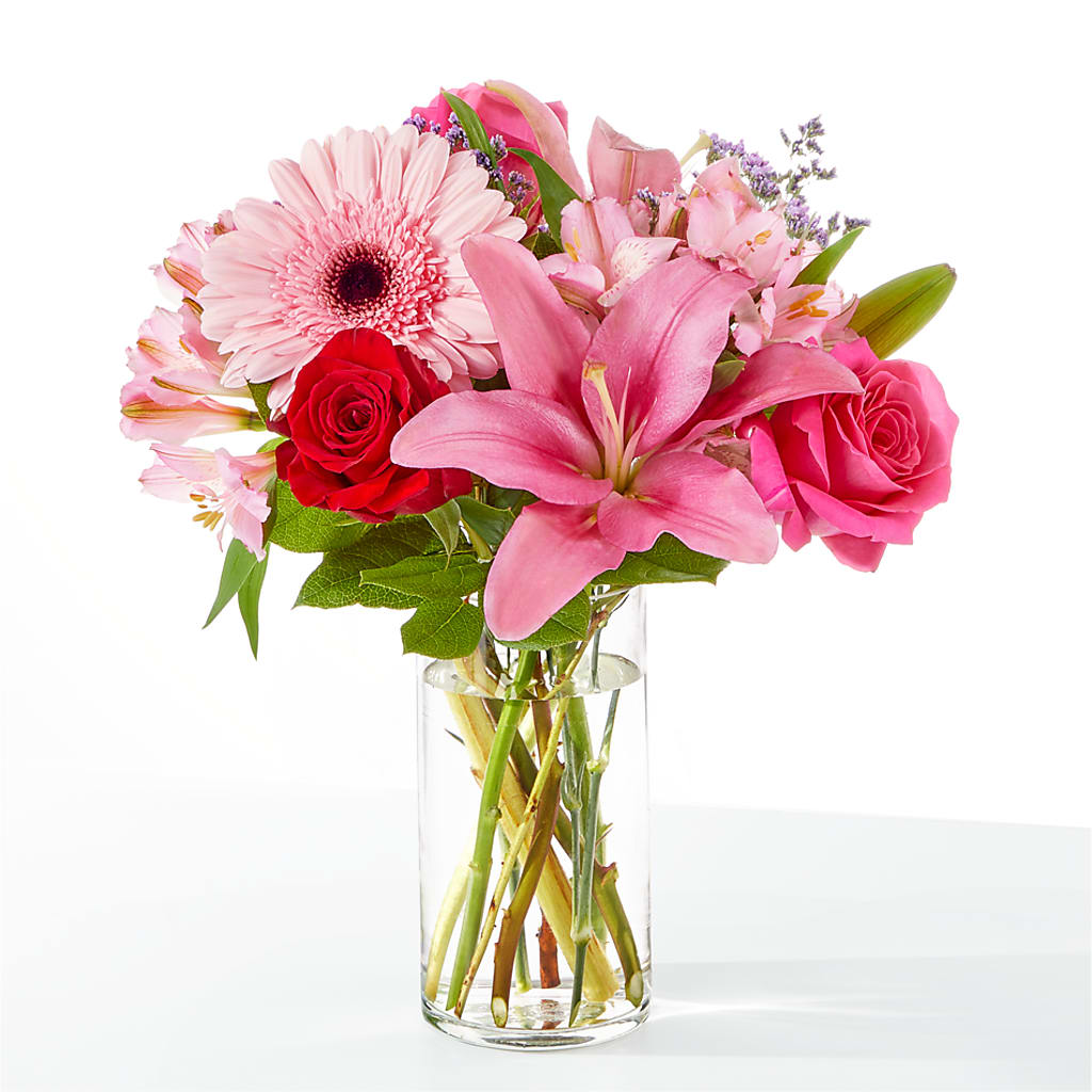Lots of Love Bouquet – HOLLOW TREE GIFTS & FLORAL LLC, Cascade IA