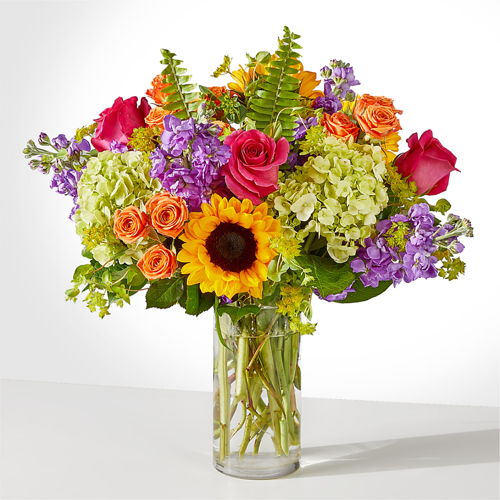 Vibrant Greetings Bouquet – HOLLOW TREE GIFTS & FLORAL LLC, Cascade IA