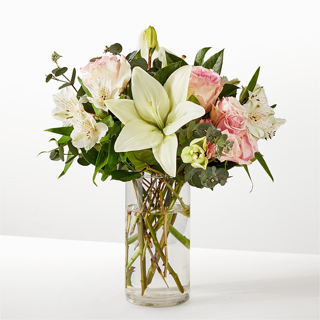 Ballet Slippers Bouquet – HOLLOW TREE GIFTS & FLORAL LLC, Cascade IA