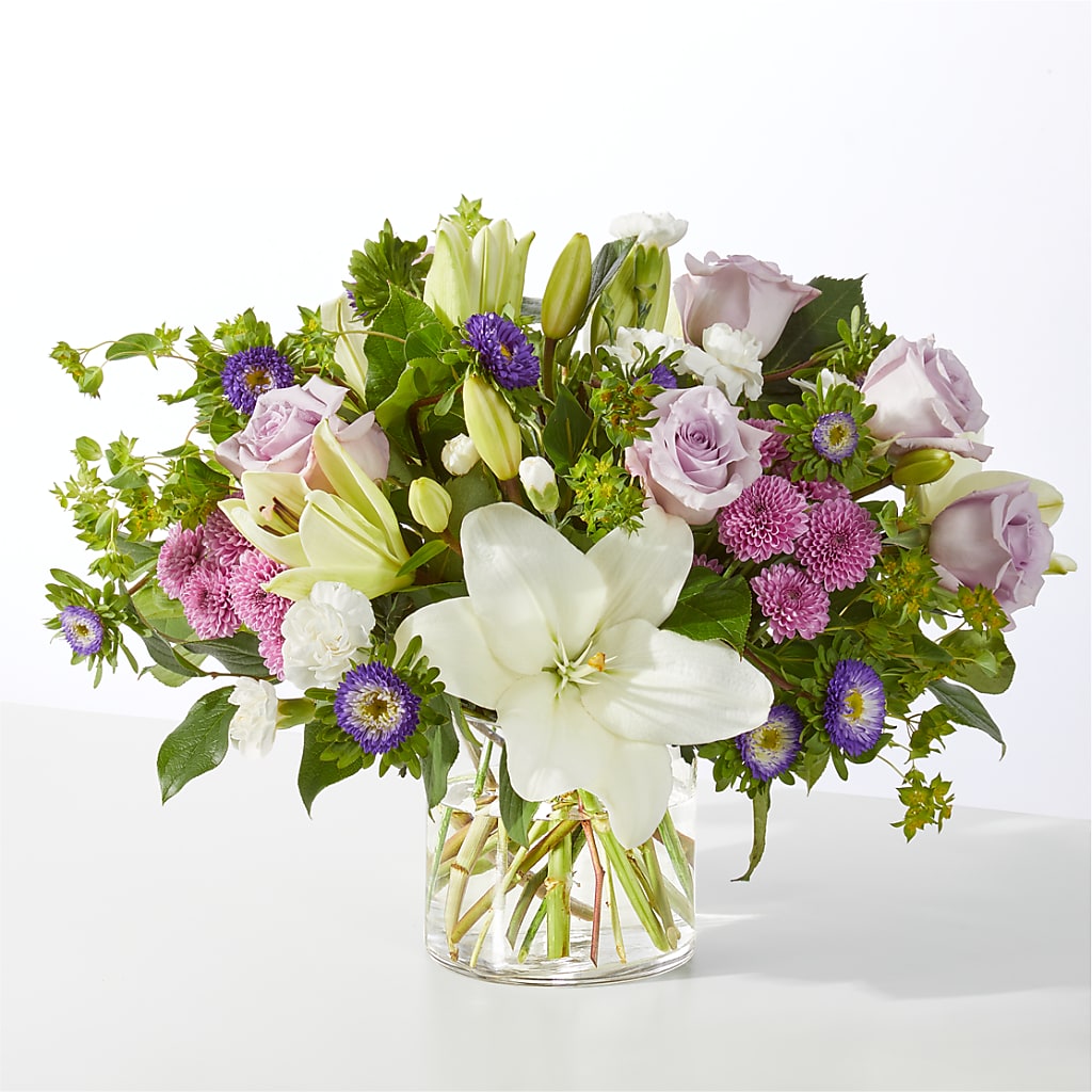 April Showers Bouquet – HOLLOW TREE GIFTS & FLORAL LLC, Cascade IA