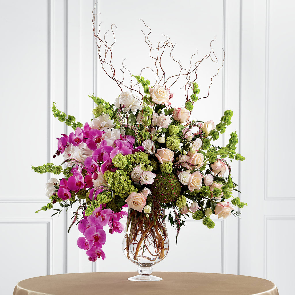 Soft Sophistication Arrangement – HOLLOW TREE GIFTS & FLORAL LLC, Cascade IA