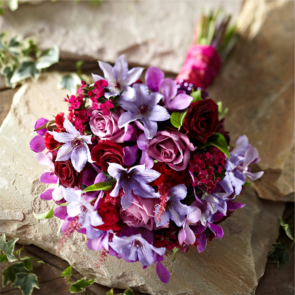 Enlightened Love Bouquet – HOLLOW TREE GIFTS & FLORAL LLC, Cascade IA