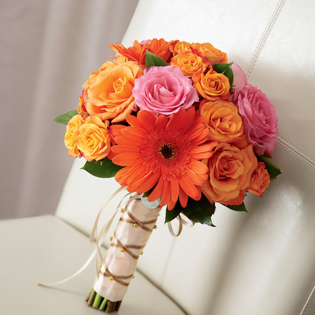 Lifetime of Love Bouquet – HOLLOW TREE GIFTS & FLORAL LLC, Cascade IA