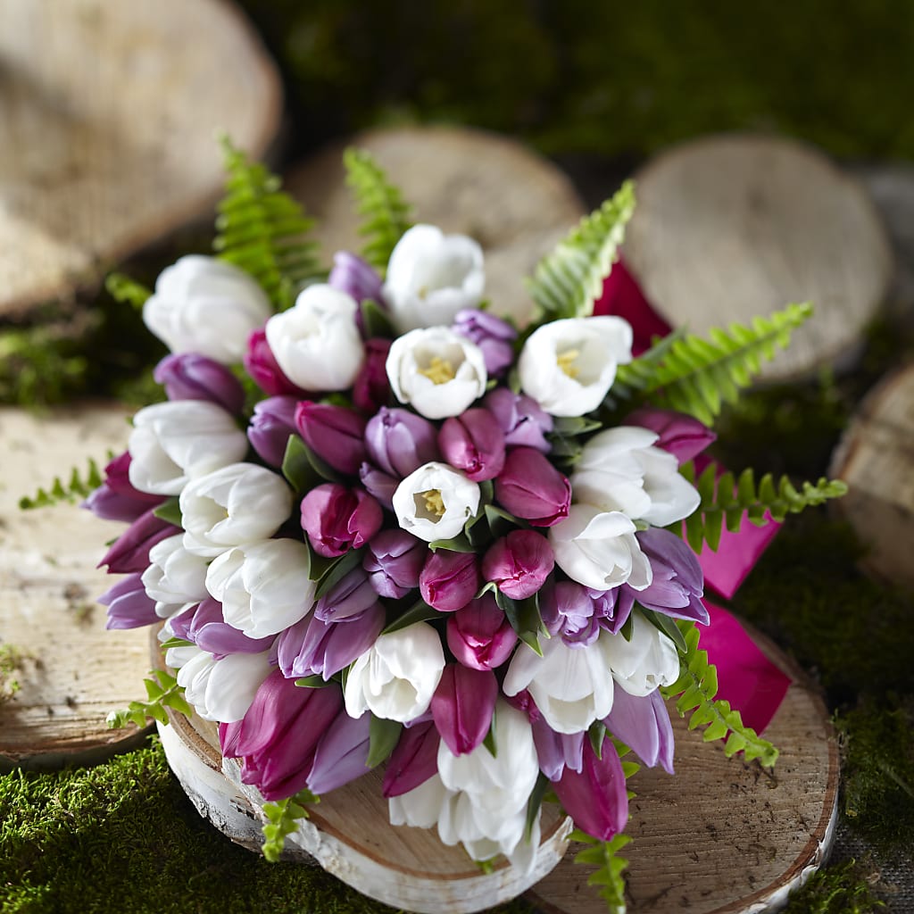 Steal My Heart Bouquet – HOLLOW TREE GIFTS & FLORAL LLC, Cascade IA