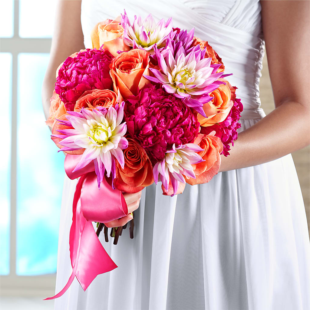 New Love Bouquet – HOLLOW TREE GIFTS & FLORAL LLC, Cascade IA