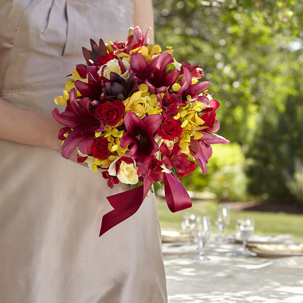 Sunningdale Bouquet – HOLLOW TREE GIFTS & FLORAL LLC, Cascade IA
