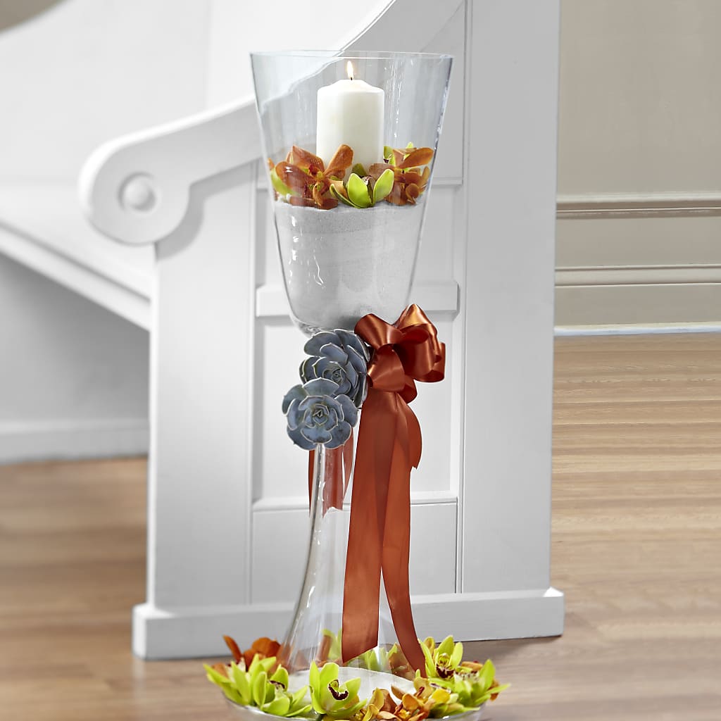 Matrimony Pew Decor – HOLLOW TREE GIFTS & FLORAL LLC, Cascade IA