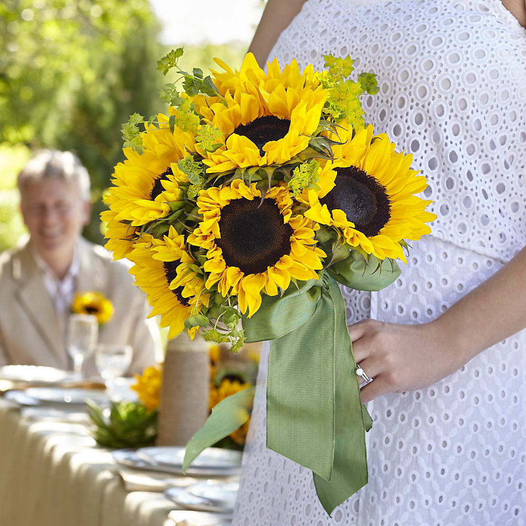 Free Spirit Bouquet – HOLLOW TREE GIFTS & FLORAL LLC, Cascade IA