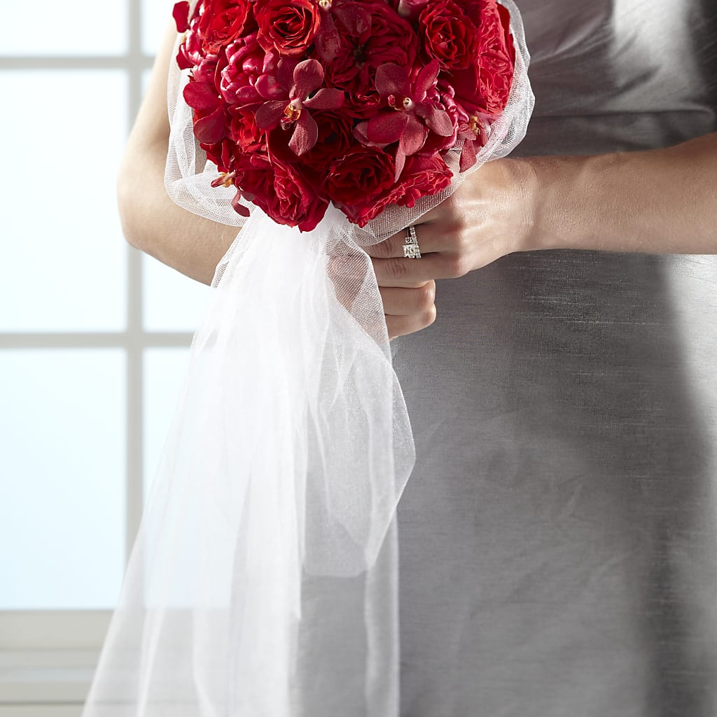 Desire Bouquet – HOLLOW TREE GIFTS & FLORAL LLC, Cascade IA