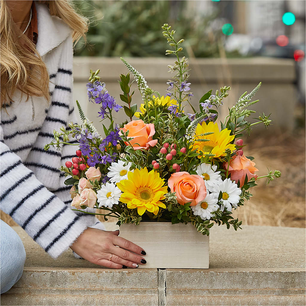 The Good Life Bouquet – HOLLOW TREE GIFTS & FLORAL LLC, Cascade IA