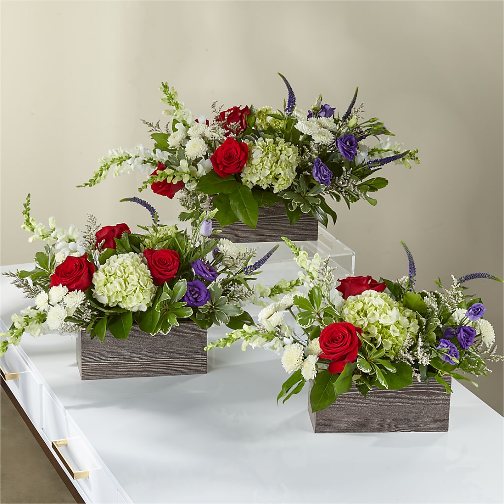 Sweet Magnolia Bouquet – HOLLOW TREE GIFTS & FLORAL LLC, Cascade IA