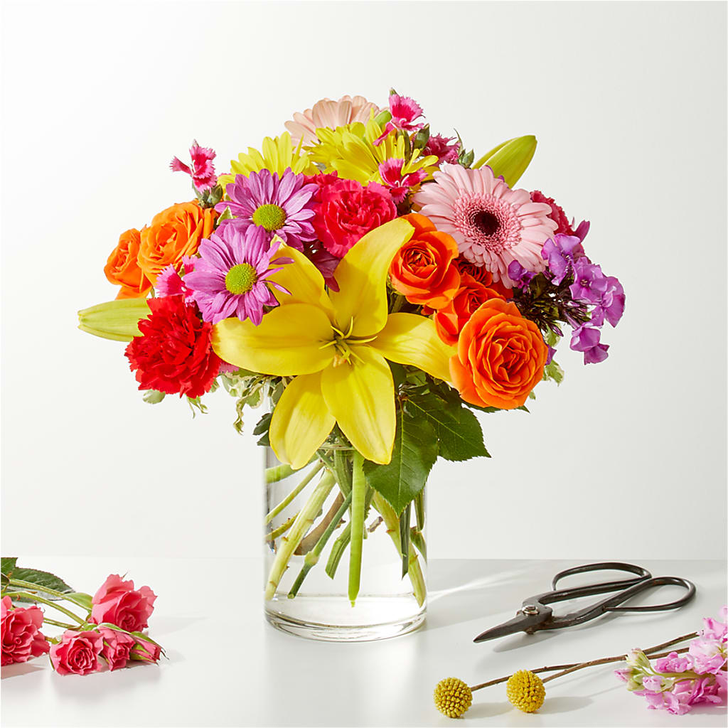 Cue the Confetti - A Florist Original – HOLLOW TREE GIFTS & FLORAL LLC, Cascade IA