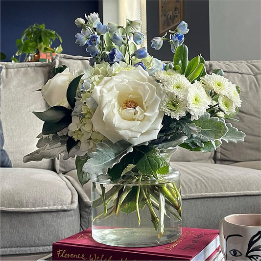 Clear Skies Bouquet – HOLLOW TREE GIFTS & FLORAL LLC, Cascade IA