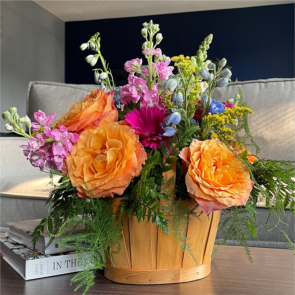 Garden of Life Basket – HOLLOW TREE GIFTS & FLORAL LLC, Cascade IA