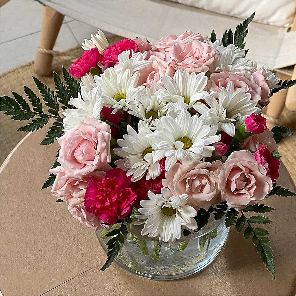Sweet Surprises® Bouquet – HOLLOW TREE GIFTS & FLORAL LLC, Cascade IA
