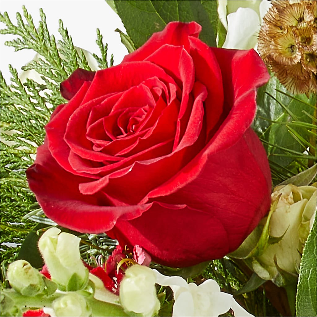 Deck the Halls Bouquet – HOLLOW TREE GIFTS & FLORAL LLC, Cascade IA