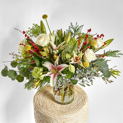 Berry & Bright Bouquet – HOLLOW TREE GIFTS & FLORAL LLC, Cascade IA