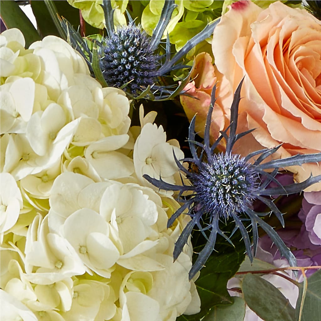 Porch Swing Bouquet – HOLLOW TREE GIFTS & FLORAL LLC, Cascade IA