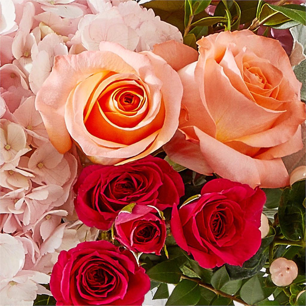 Glitz & Glam Bouquet – HOLLOW TREE GIFTS & FLORAL LLC, Cascade IA