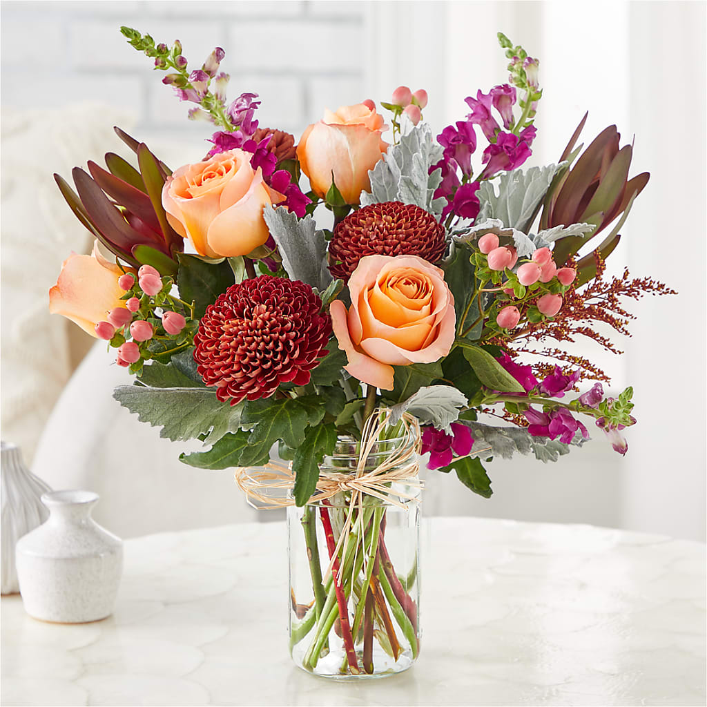 Moody Hues Bouquet – HOLLOW TREE GIFTS & FLORAL LLC, Cascade IA