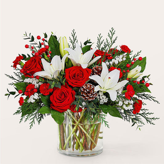 Best in Snow Bouquet – HOLLOW TREE GIFTS & FLORAL LLC, Cascade IA