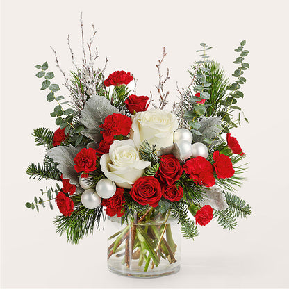 Trimming the Tree Bouquet – HOLLOW TREE GIFTS & FLORAL LLC, Cascade IA