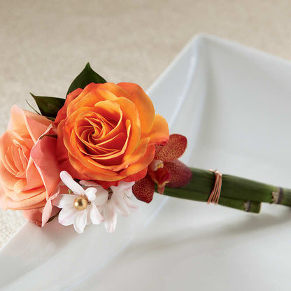Sunset Dream Boutonniere – HOLLOW TREE GIFTS & FLORAL LLC, Cascade IA